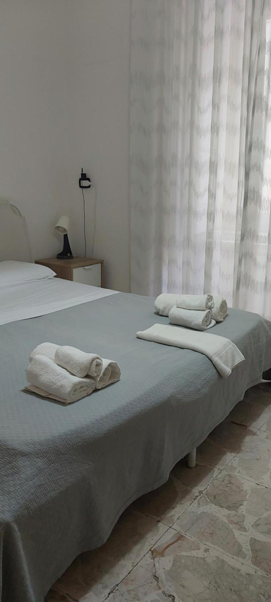 Home Di F Naples Luaran gambar